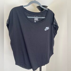 NIKE The Tee Black with ornate Back - size Medium